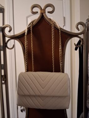 Quince Leather Beige Quilted Chain Strap Shoulder Bag - Women's Fashion Bag